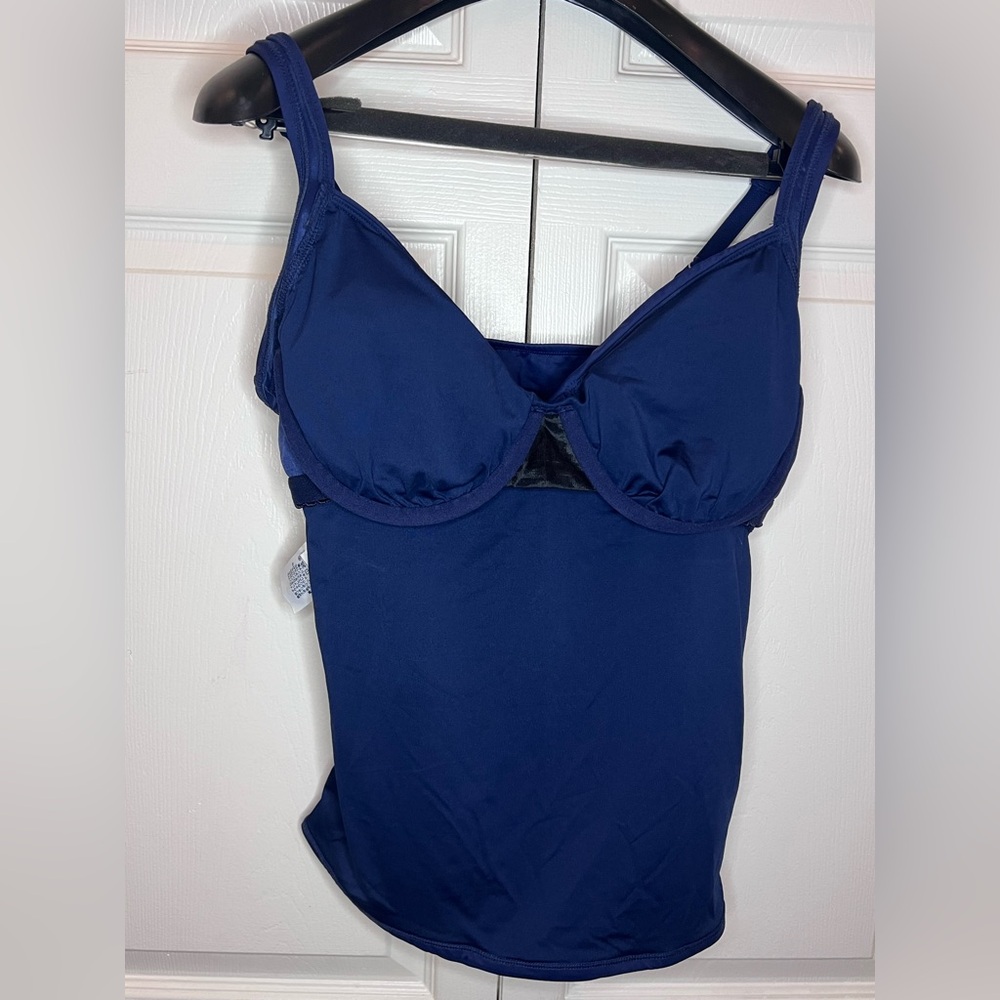 Lands' End Women's V-neck underwire Tankini Swim Top in Navy Blue - Picture 9 of 15
